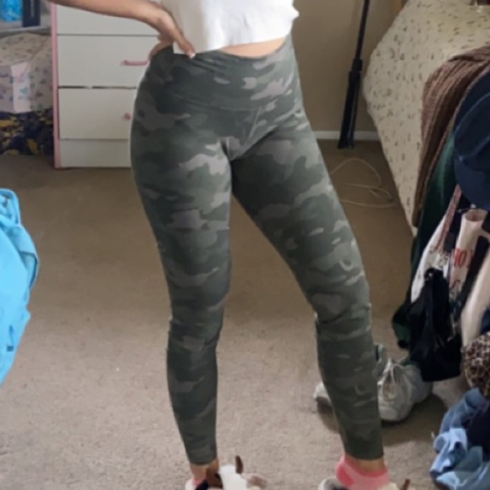 Camo leggings